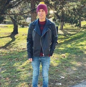 Meet your Posher, Roel
